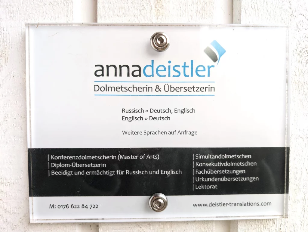 Firmenschild von anna deistler Dolmetscherin und Übersetzerin mit Sprachkombinationen Deutsch Russisch Englisch